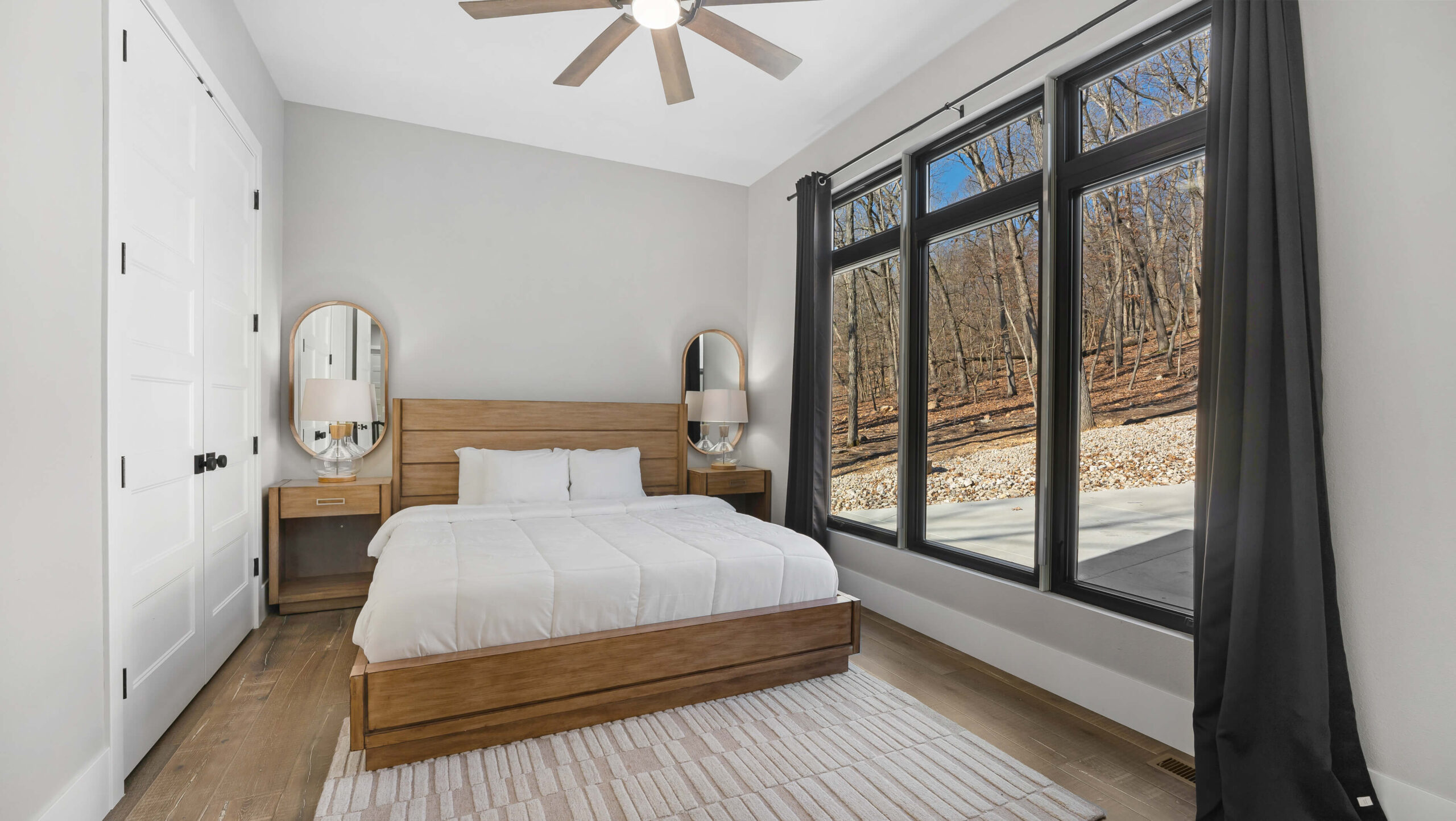 Sunrise Beach escape: Inviting bedroom at Oak Drive