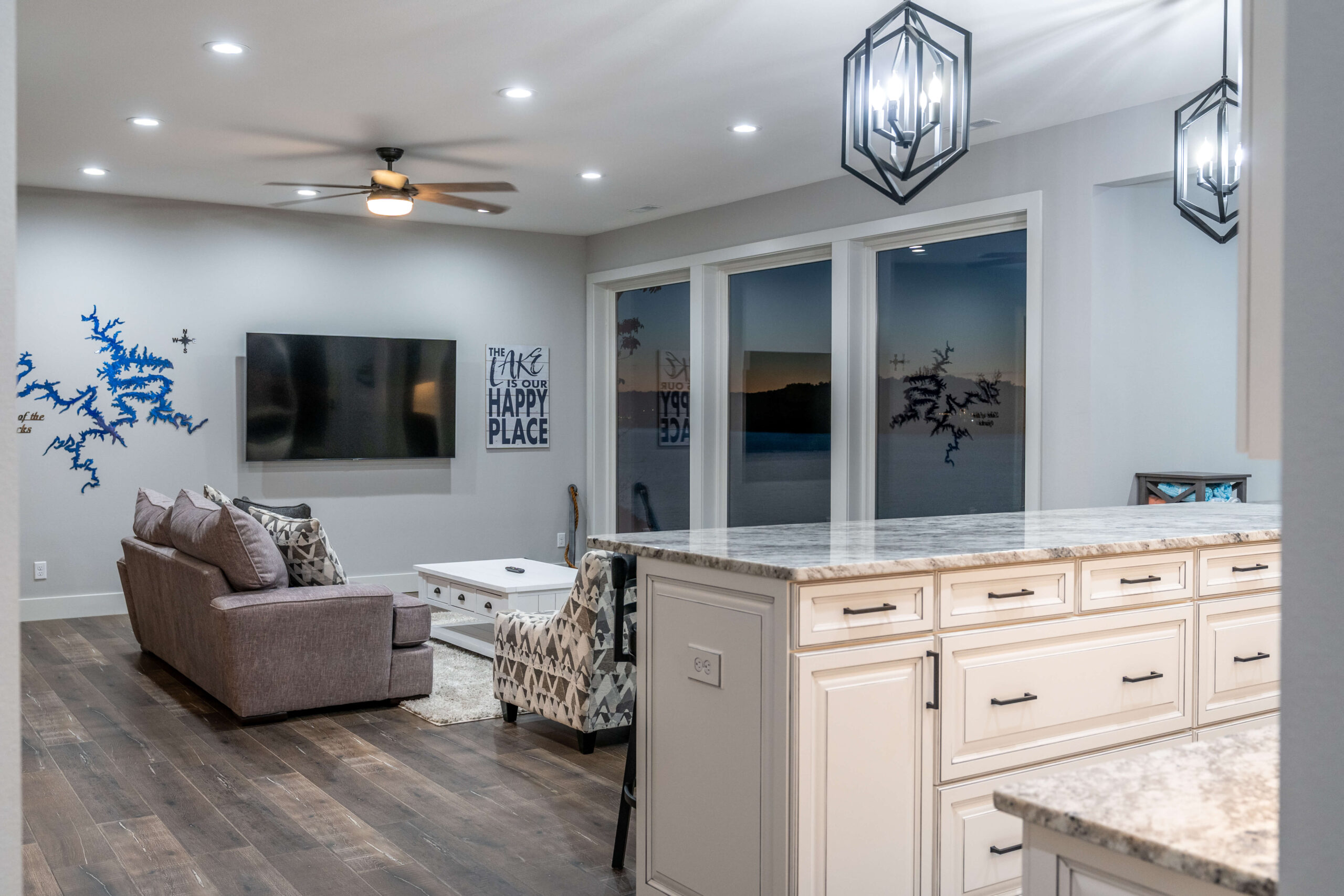 Spindrifter Rental: Living Room Tranquility in Osage Beach