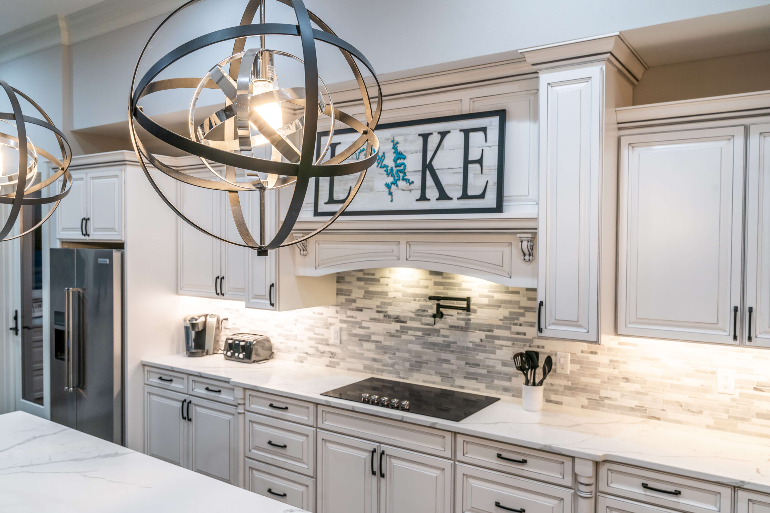 Osage Beach bliss: Gourmet kitchen at Spindrifter
